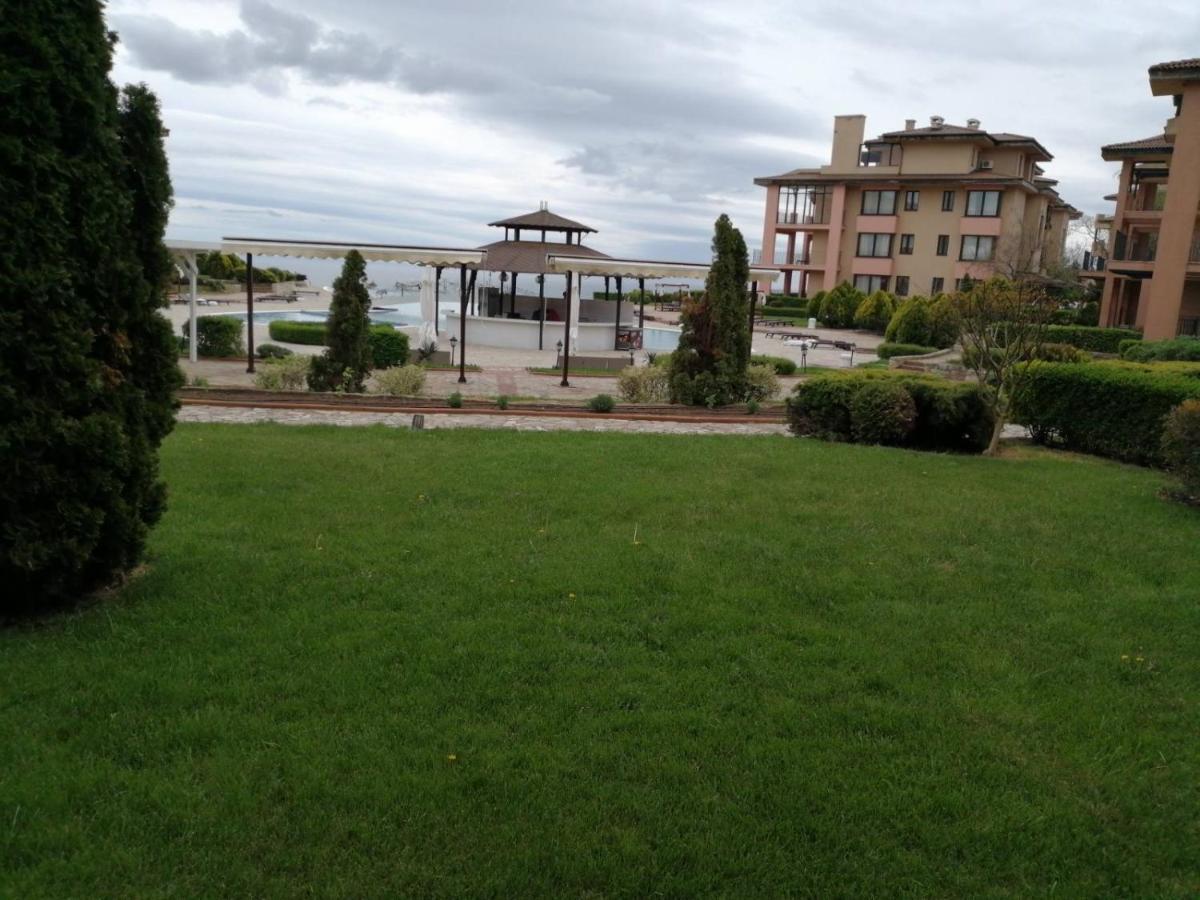 Luxury Family Apartment Kaliakria Topola Buitenkant foto