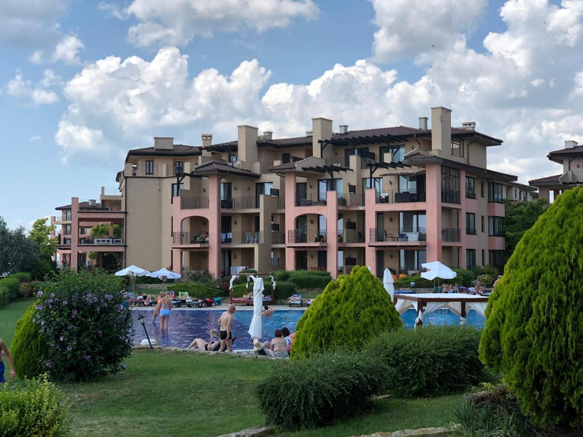 Luxury Family Apartment Kaliakria Topola Buitenkant foto